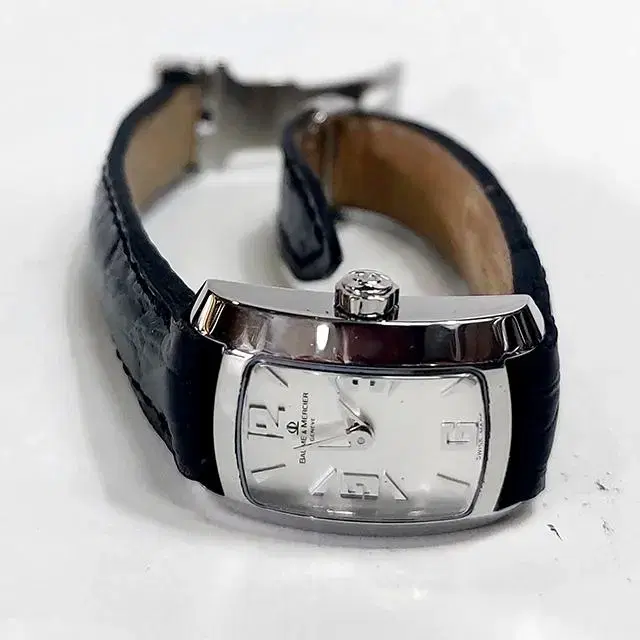 명품 보메메르시아(Baume & Mercier)여성용시계판매합니다 G29